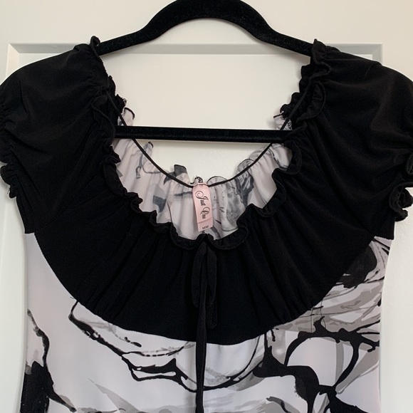 Tunic Top - Picture 2 of 4